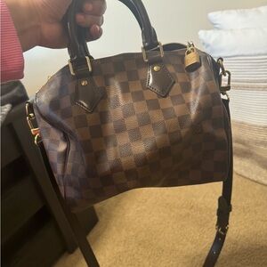 Louis Vuitton speedy